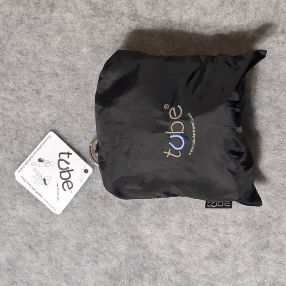 TUBE Travel pillow you stuff with clothes - Picture 8 of 11